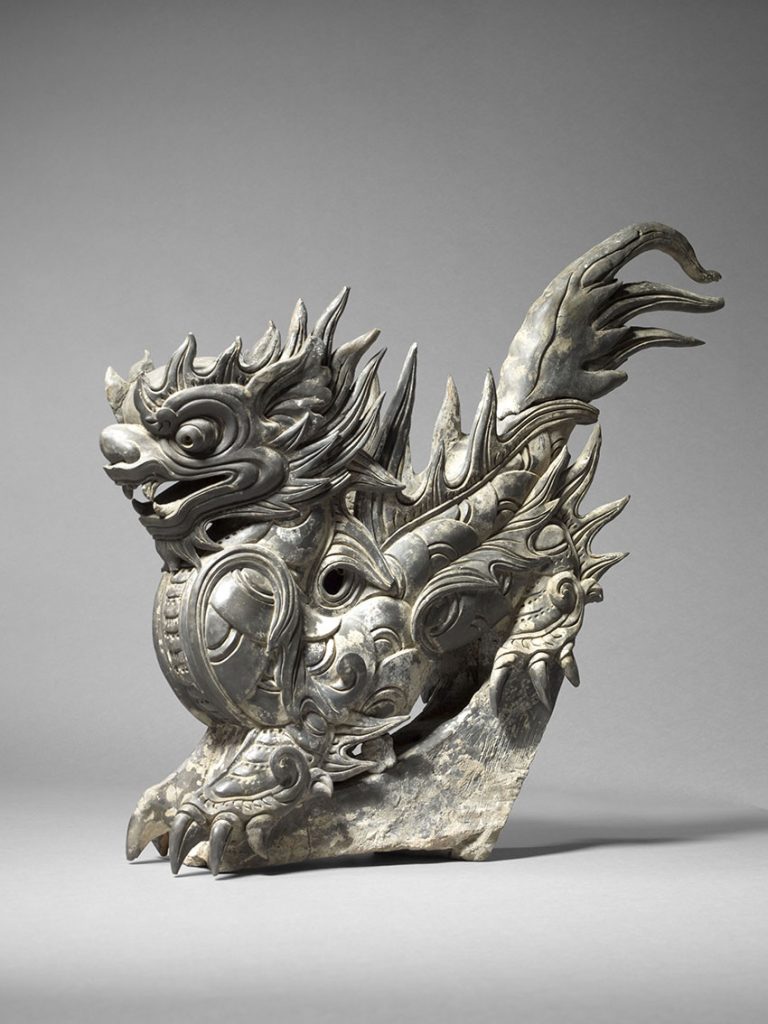 Roof ornament in the form of a dragon, grey terracotta, Le period, 18th century, 61 x 45 x 18 cm. MNAAG, Paris